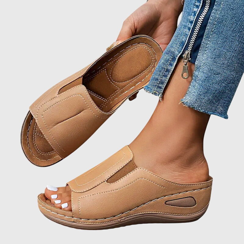 Aretha Orthopedic Sandals