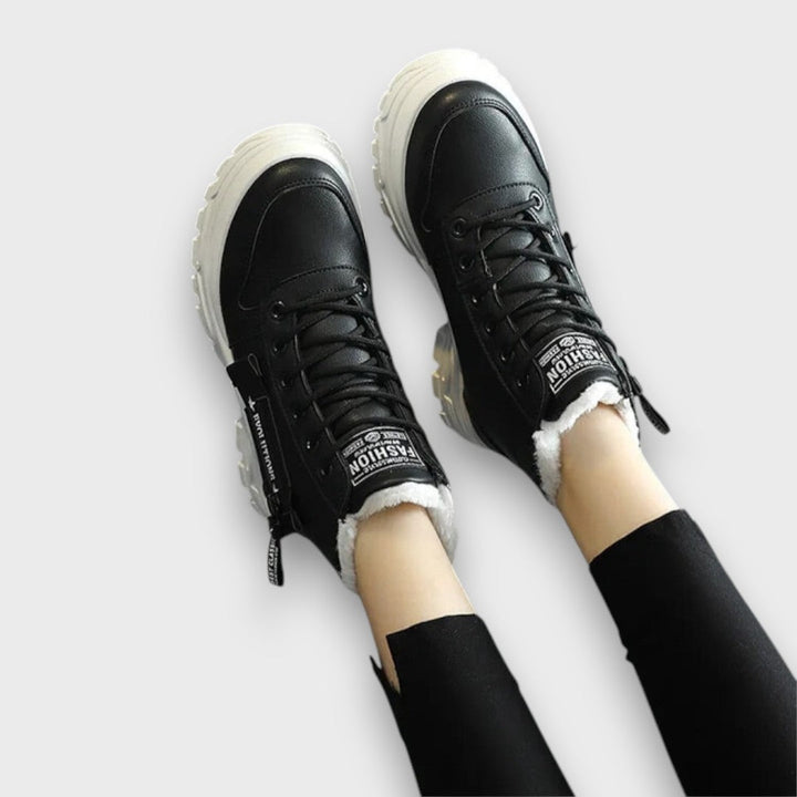 Astrae Cozy fur-lined winter boots